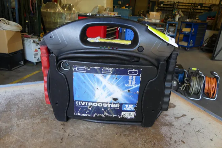 Normfest Start Booster, 12 Volt Modell: 7.771-12